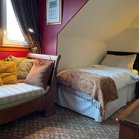 Bed and Breakfast Ramadale Stornoway Сторновей Екстер'єр фото